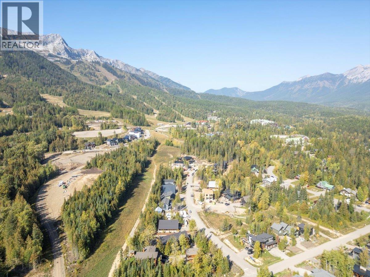 5538 Currie Bowl Way, Fernie, BC - Outdoor With View