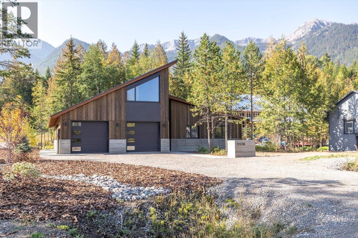5538 Currie Bowl Way, Fernie, BC - Outdoor