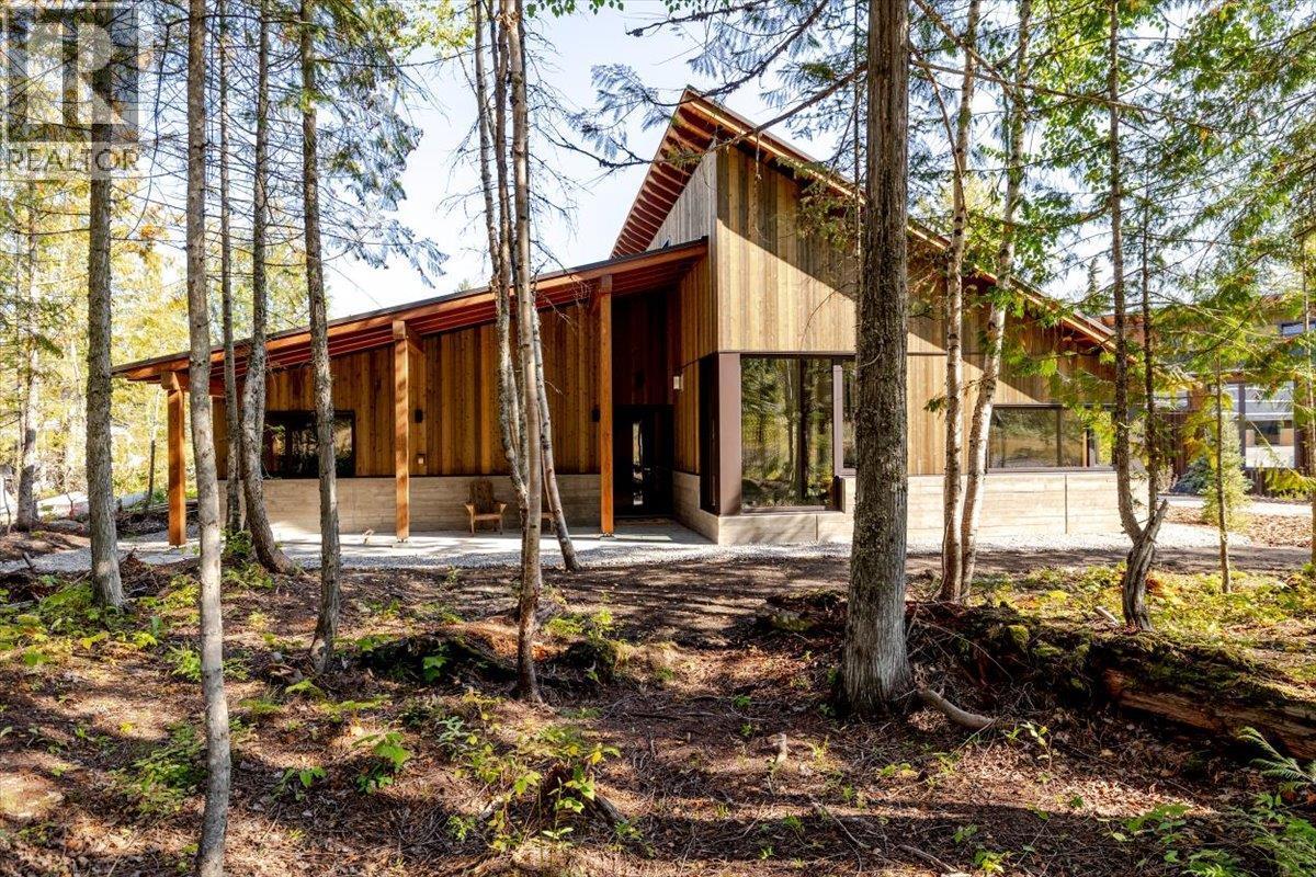 5538 Currie Bowl Way, Fernie, BC - Outdoor