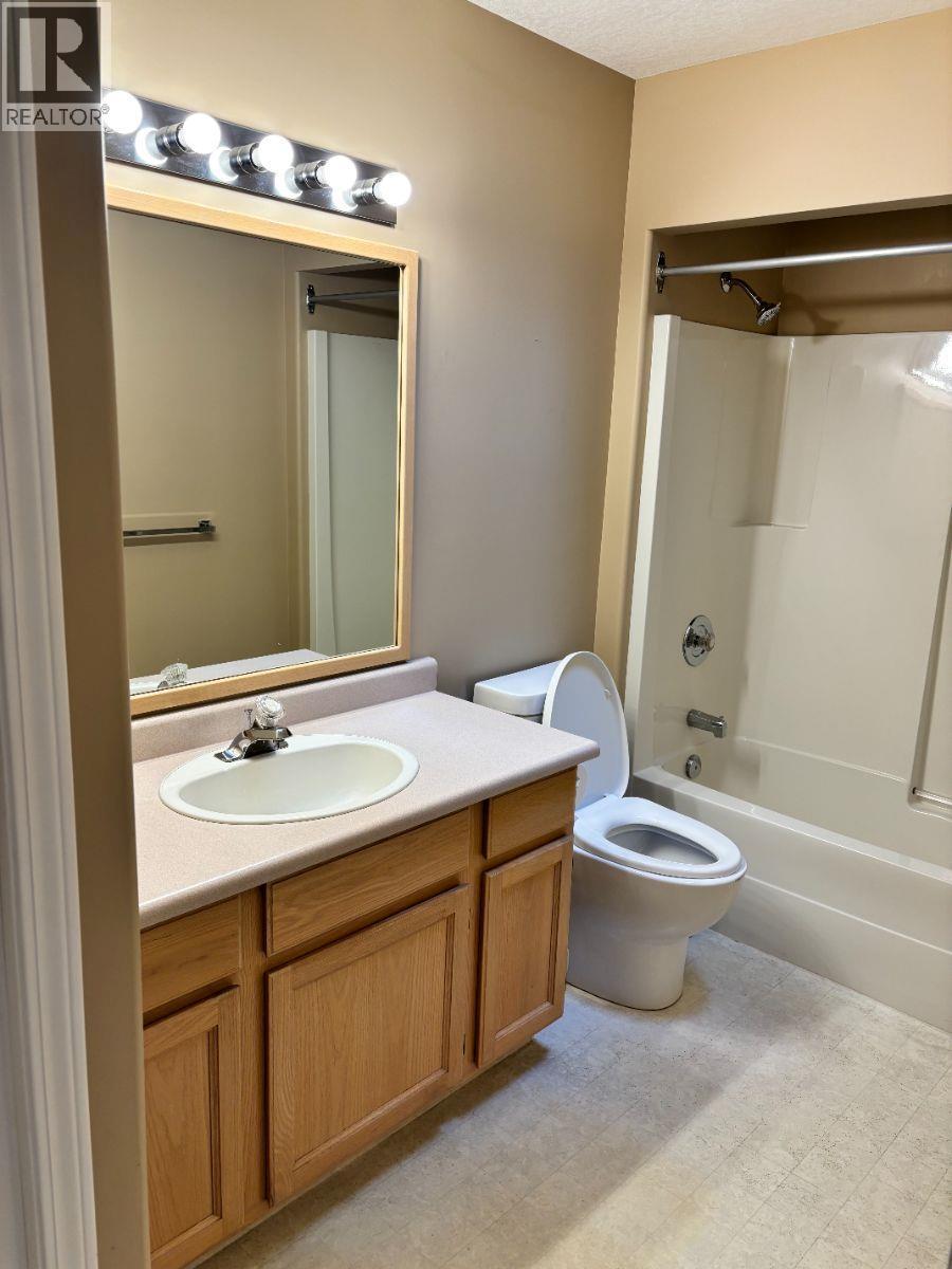 1001 30 Avenue Unit# 47, Vernon, BC - Indoor Photo Showing Bathroom