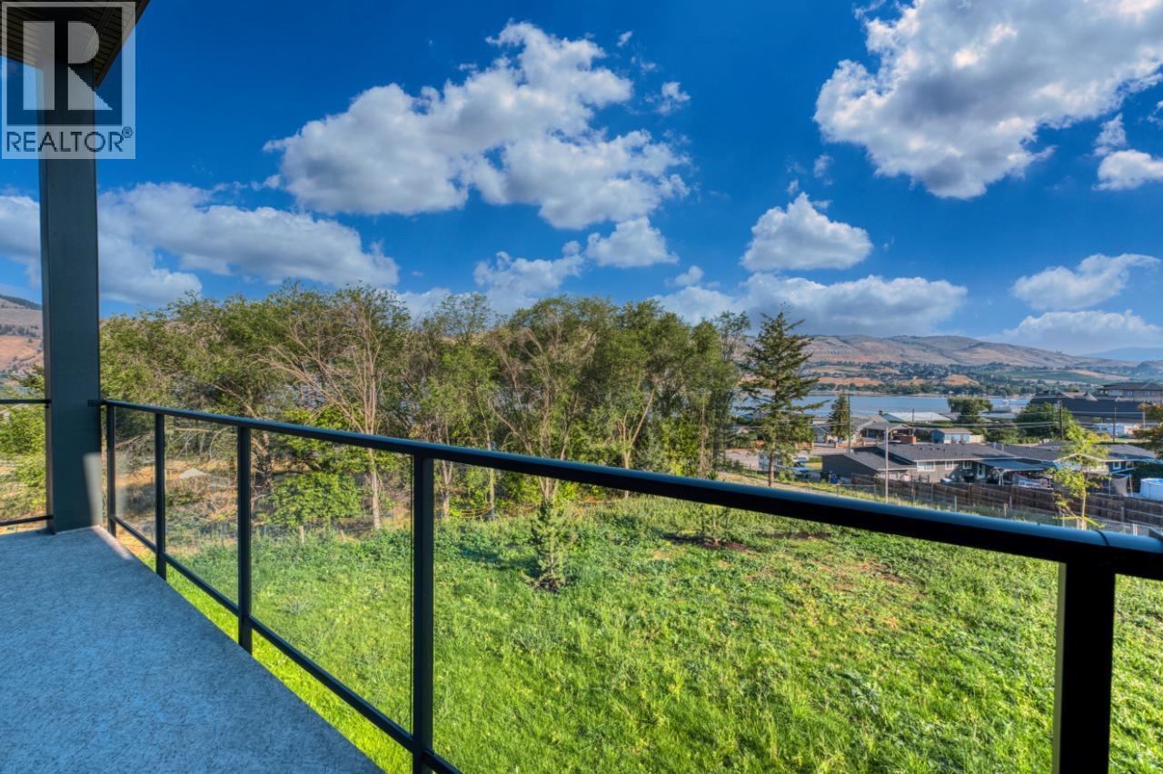 7599 Klinger Road Unit# 25, Vernon, BC - Outdoor With Balcony With View