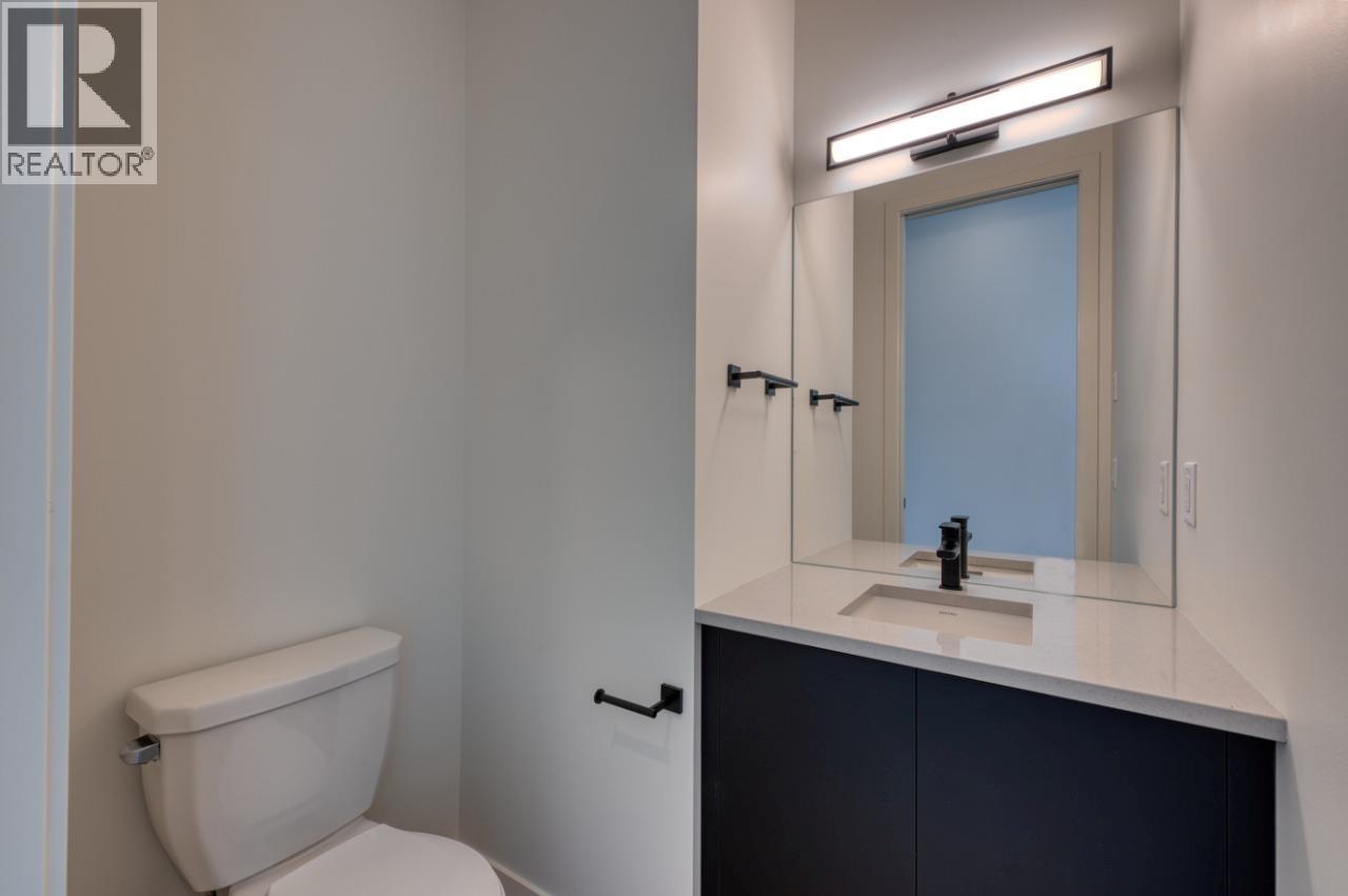 7599 Klinger Road Unit# 25, Vernon, BC - Indoor Photo Showing Bathroom