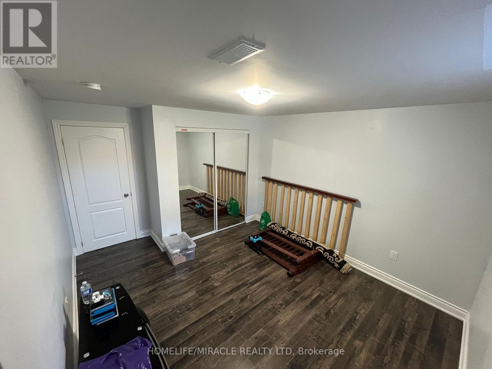 Bsmt - 9438 Credit View Road, Brampton, ON - Indoor Photo Showing Other Room