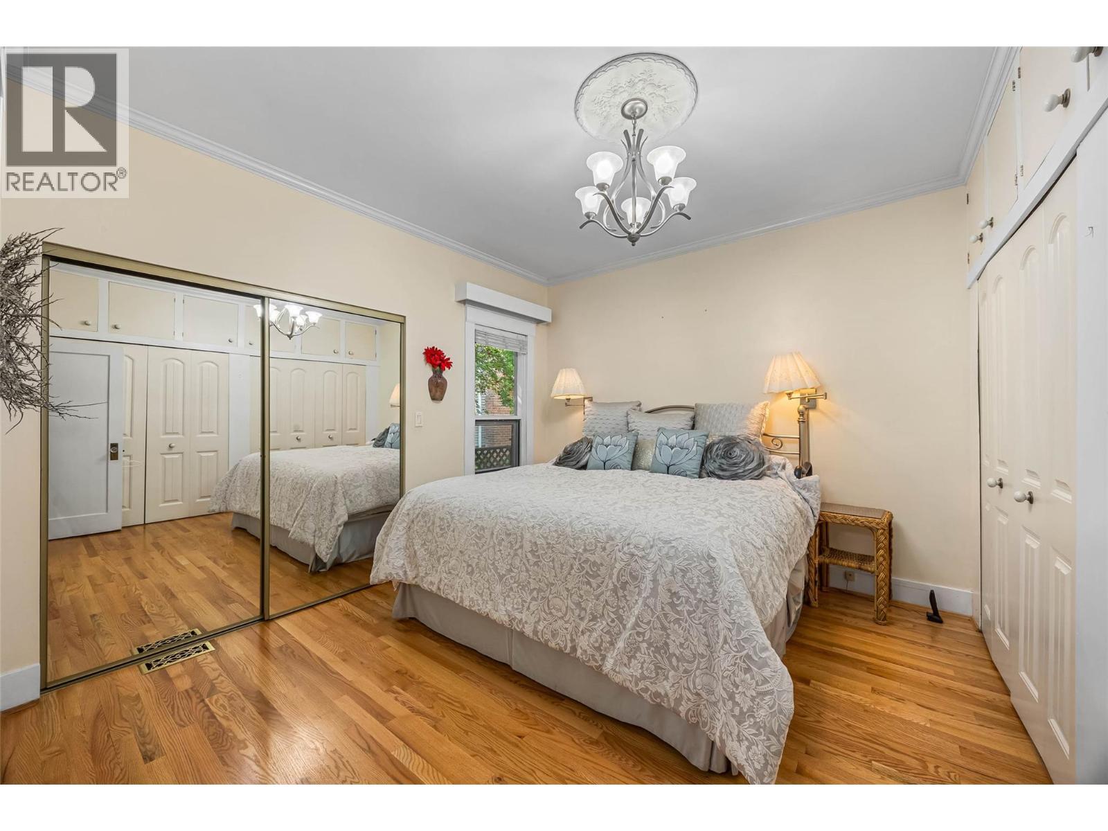141 Connaught Road, Kamloops, BC - Indoor Photo Showing Bedroom