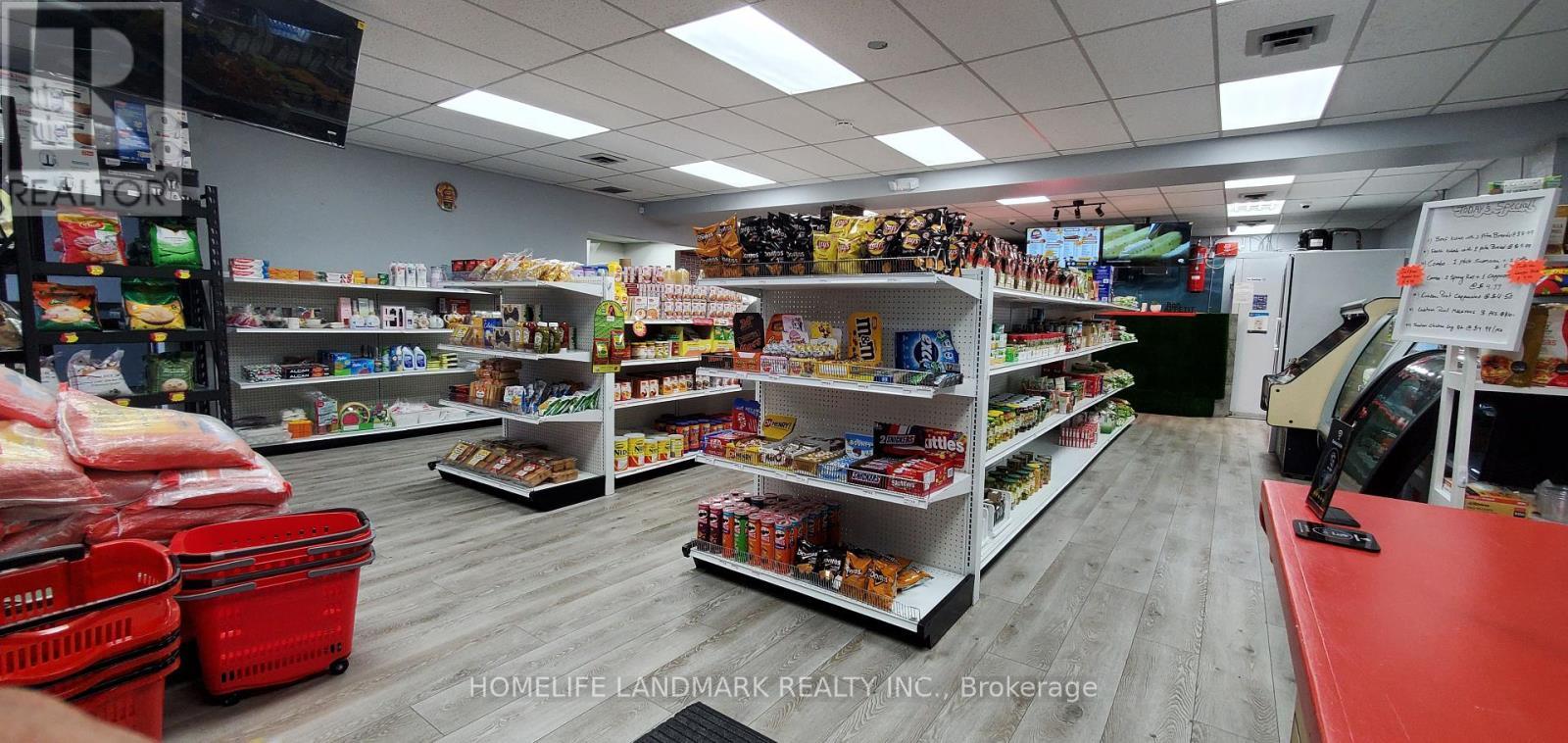 1 - 6710 Drummond Rd, Niagara Falls, ON