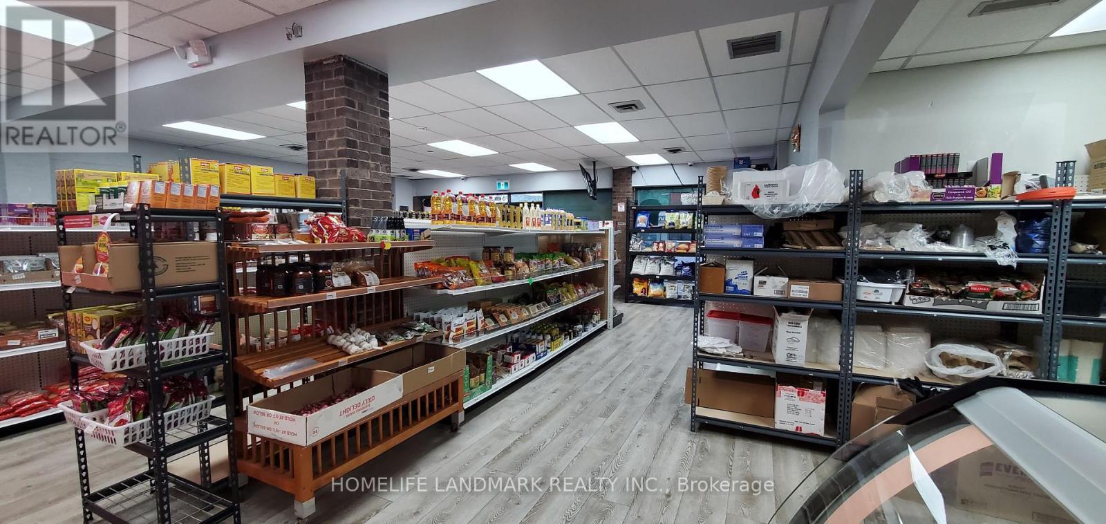 1 - 6710 Drummond Rd, Niagara Falls, ON