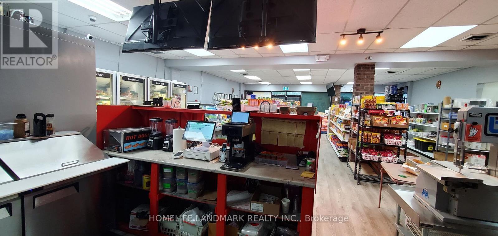 1 - 6710 Drummond Rd, Niagara Falls, ON