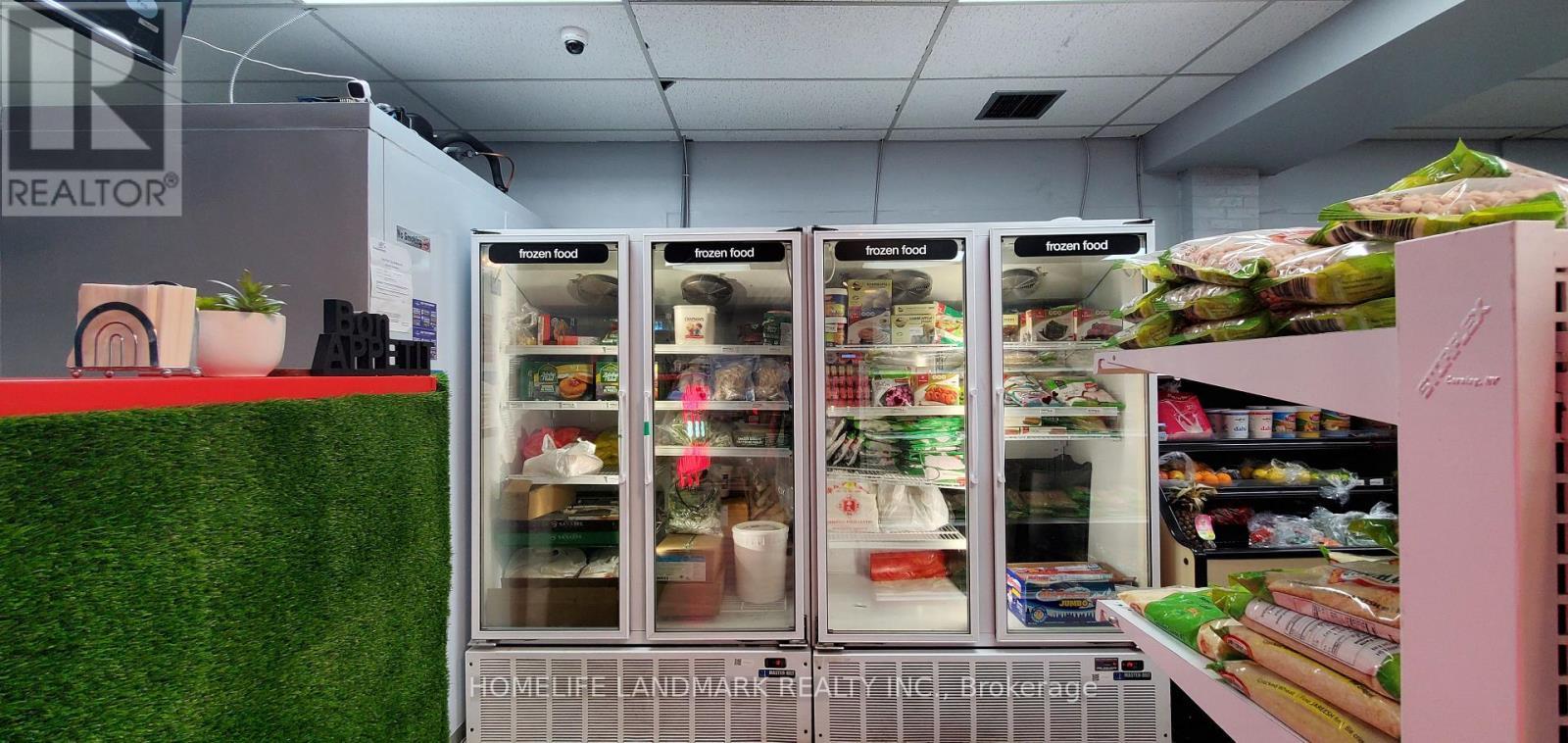 1 - 6710 Drummond Rd, Niagara Falls, ON