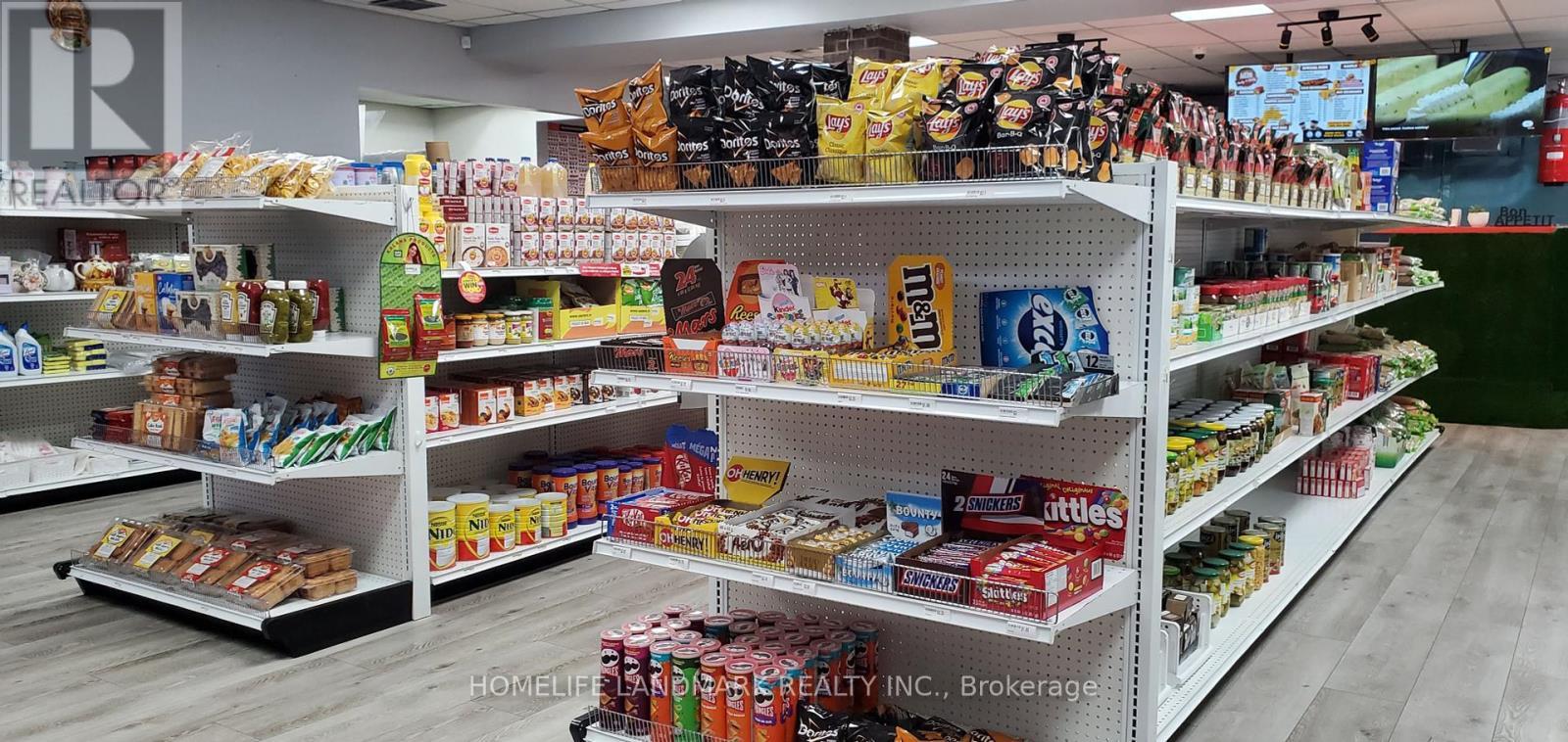 1 - 6710 Drummond Rd, Niagara Falls, ON