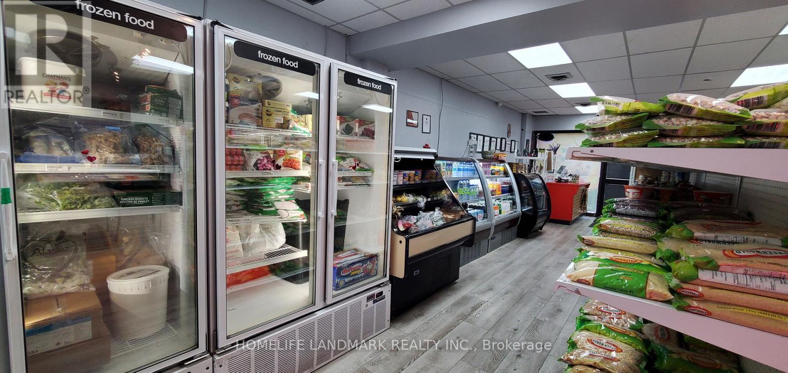 1 - 6710 Drummond Rd, Niagara Falls, ON