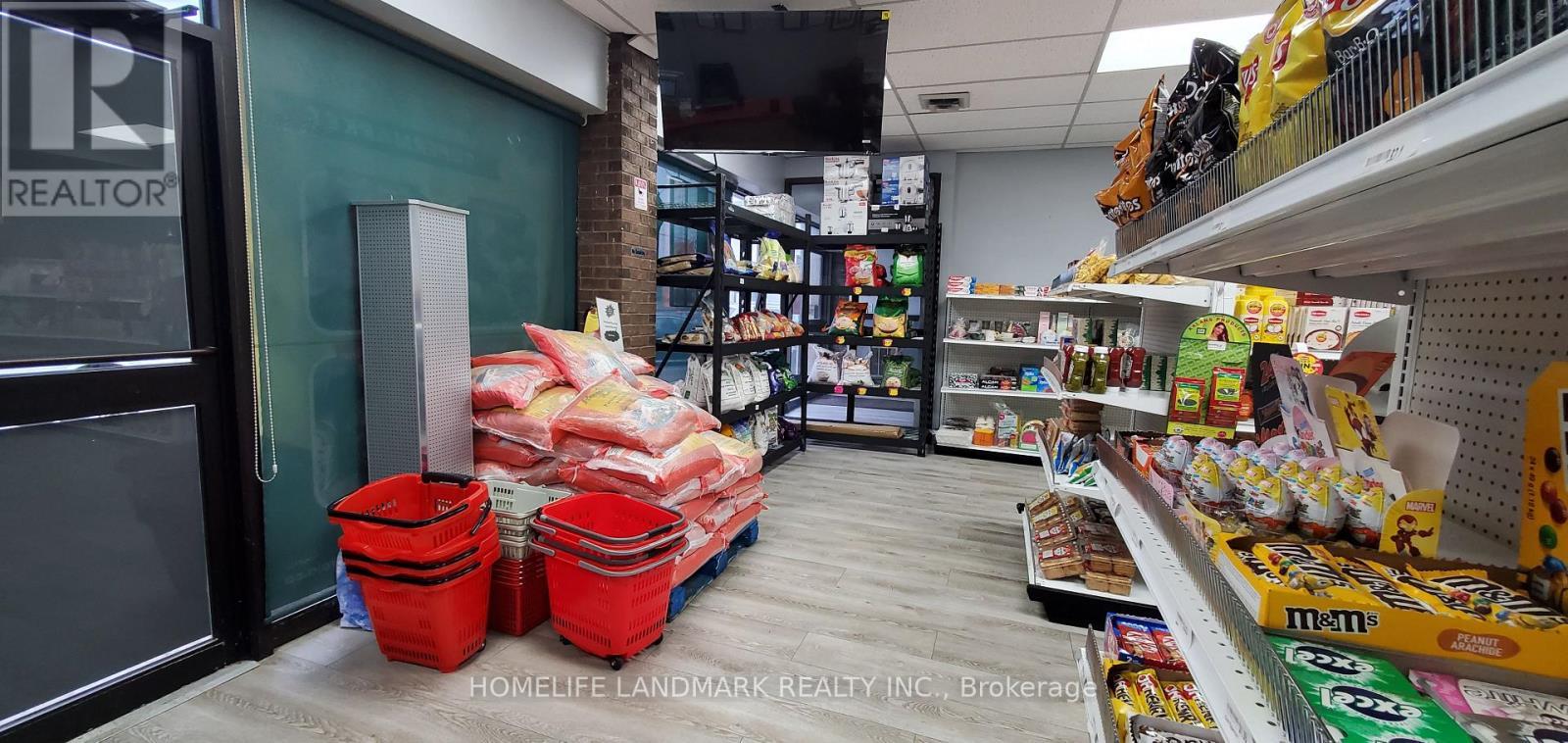 1 - 6710 Drummond Rd, Niagara Falls, ON