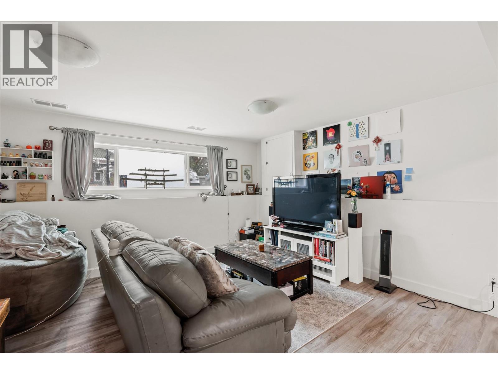 356 Mcgowan Avenue, Kamloops, BC - Indoor