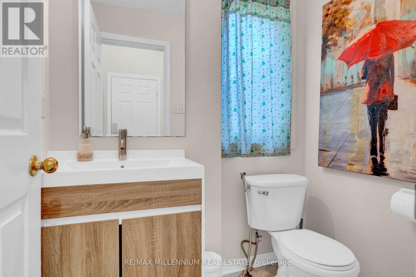 10 Mainland Crescent E, Vaughan, ON - Indoor Photo Showing Bathroom