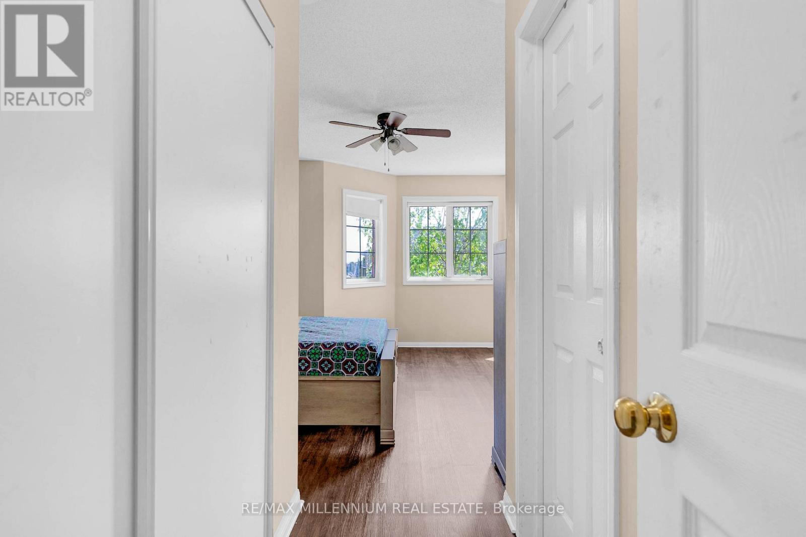 10 Mainland Crescent E, Vaughan, ON - Indoor Photo Showing Other Room