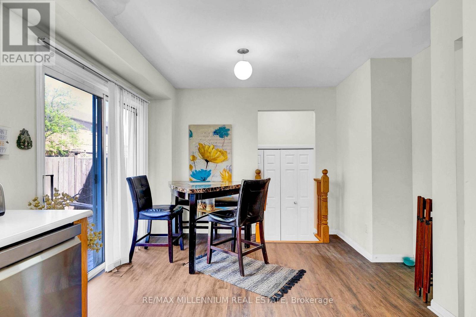 10 Mainland Crescent E, Vaughan, ON - Indoor