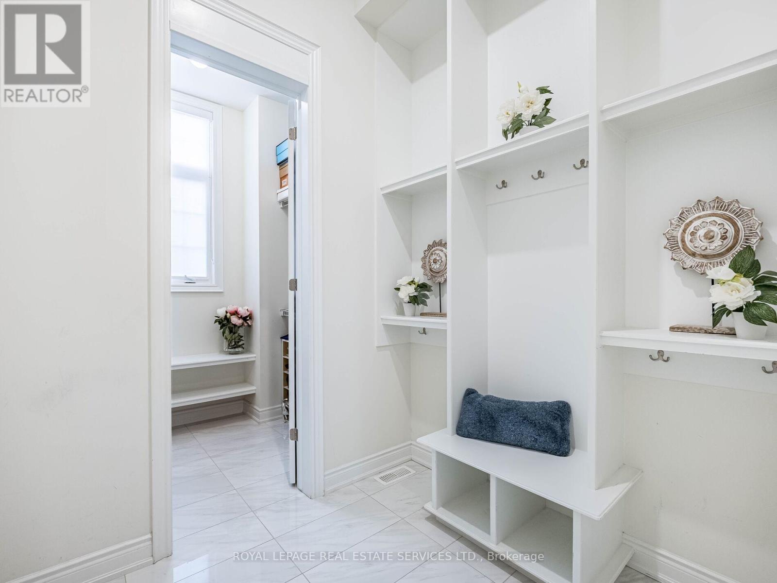 23 Grace Lake Court, Vaughan, ON - Indoor Photo Showing Other Room