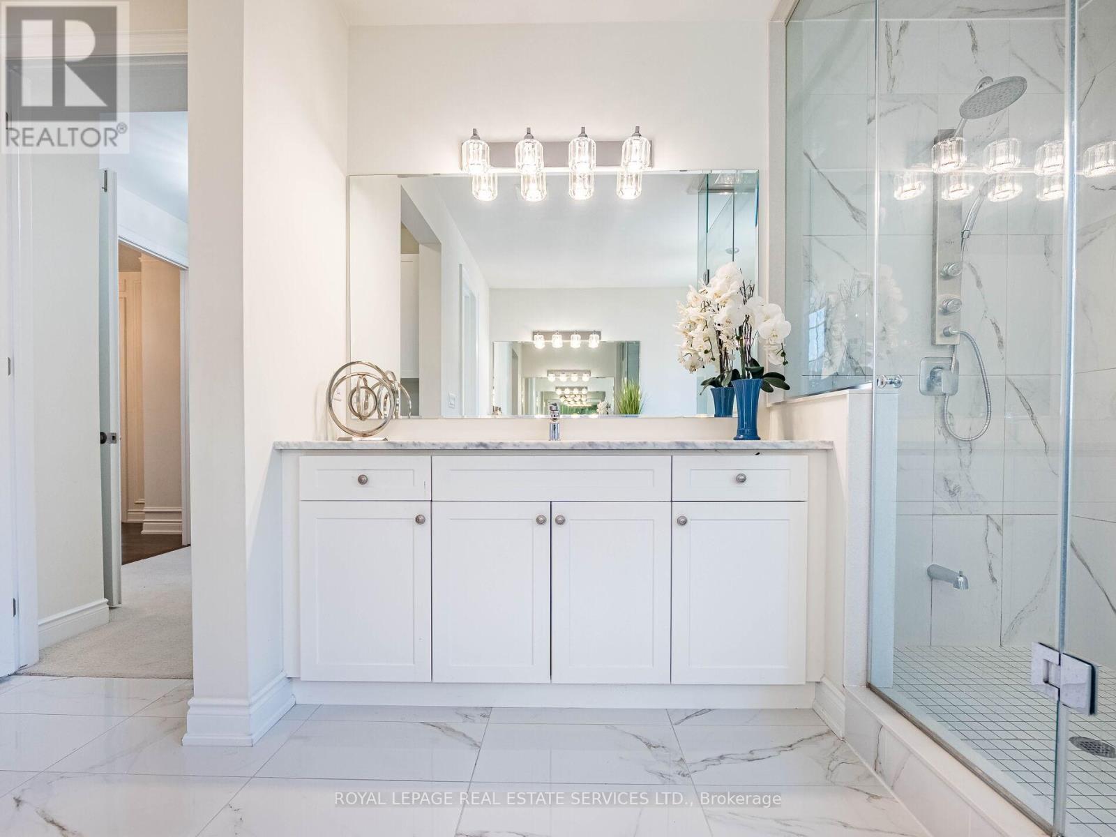 23 Grace Lake Court, Vaughan, ON - Indoor Photo Showing Bathroom