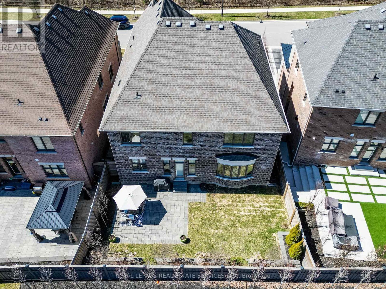 23 Grace Lake Court, Vaughan, ON - Outdoor