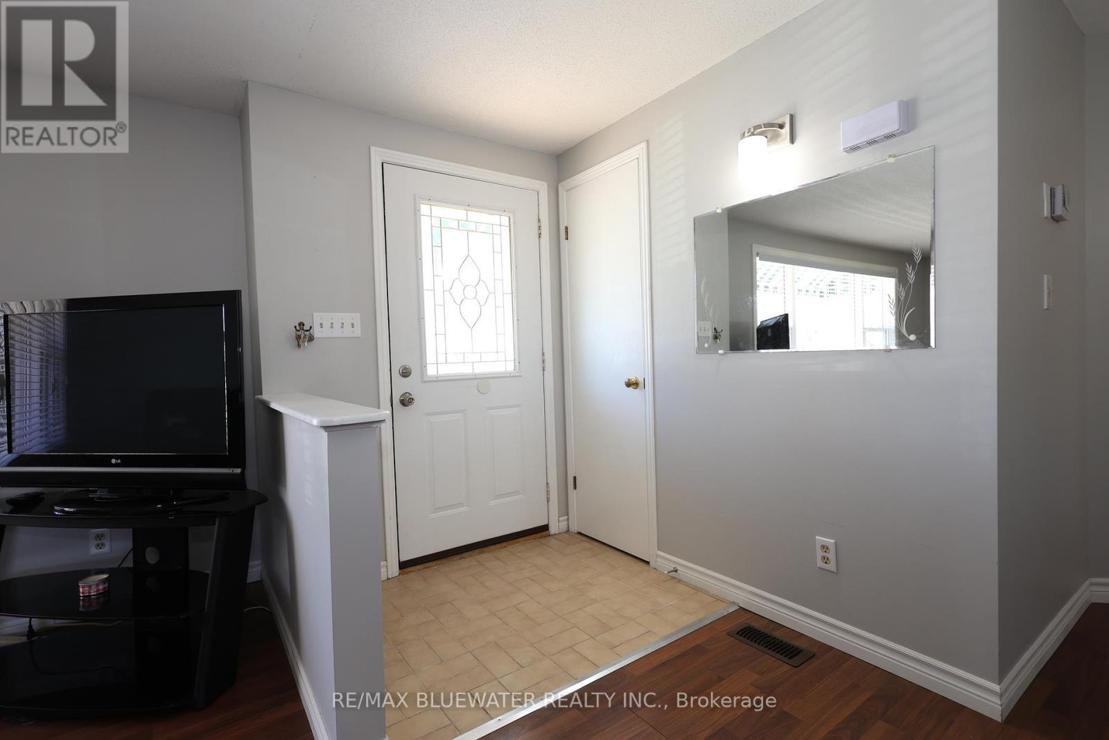 313 Pinetree Lane, South Huron (Stephen), ON - Indoor Photo Showing Other Room