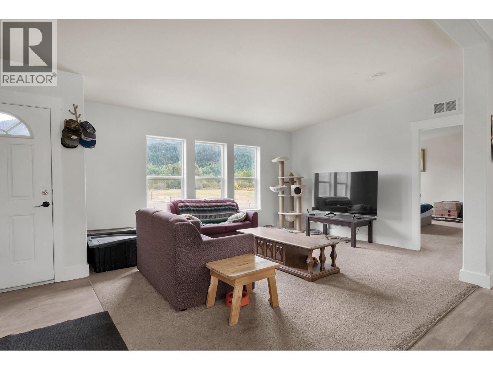 2804 Auldgirth Road, Clearwater, BC