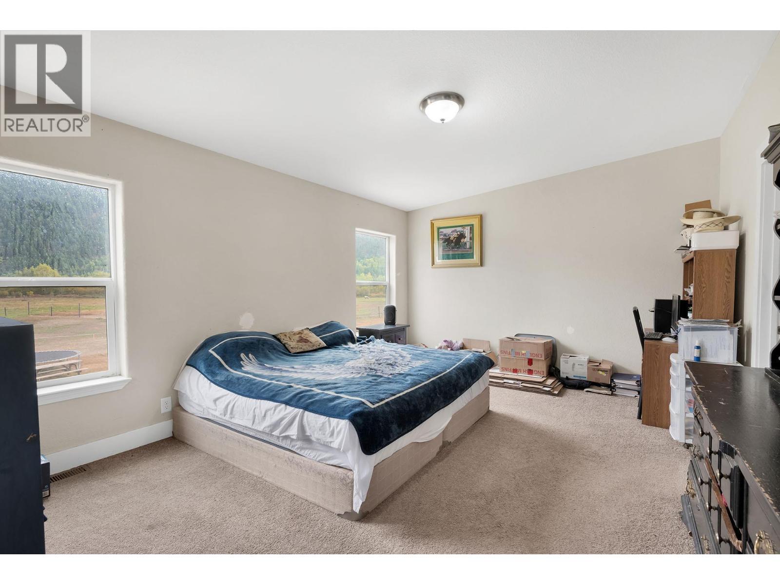 2804 Auldgirth Road, Clearwater, BC