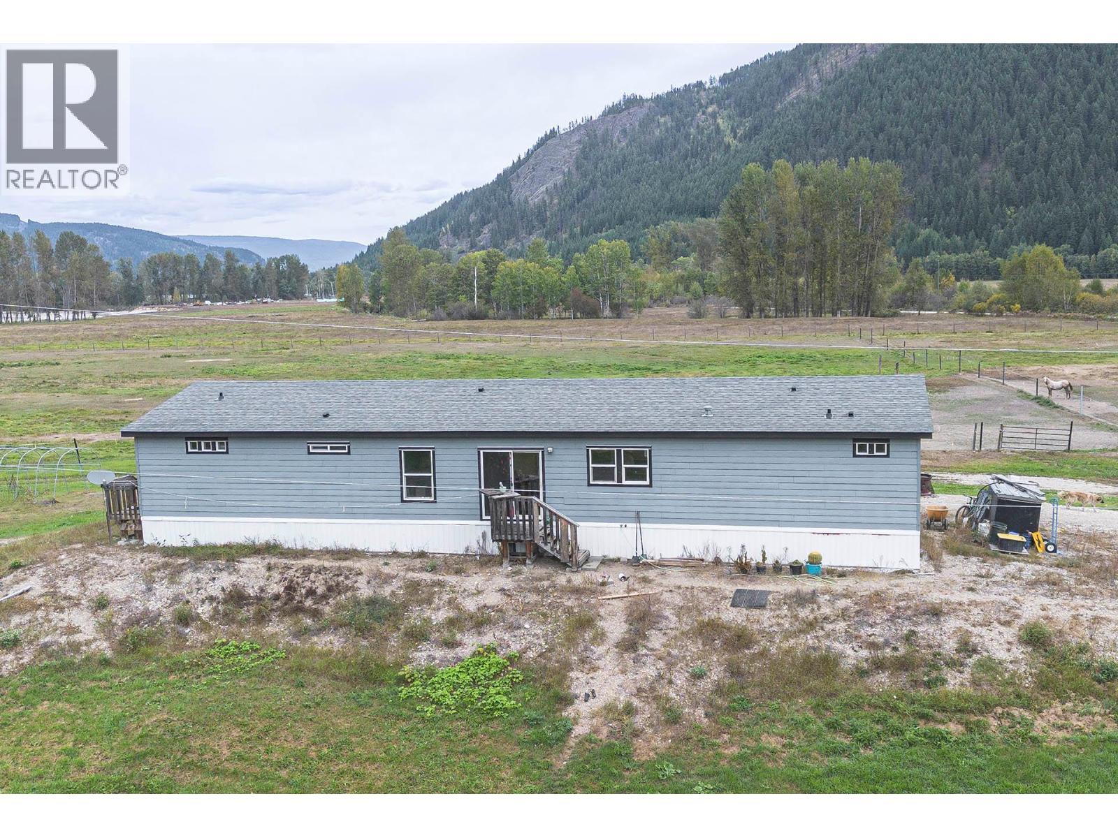 2804 Auldgirth Road, Clearwater, BC