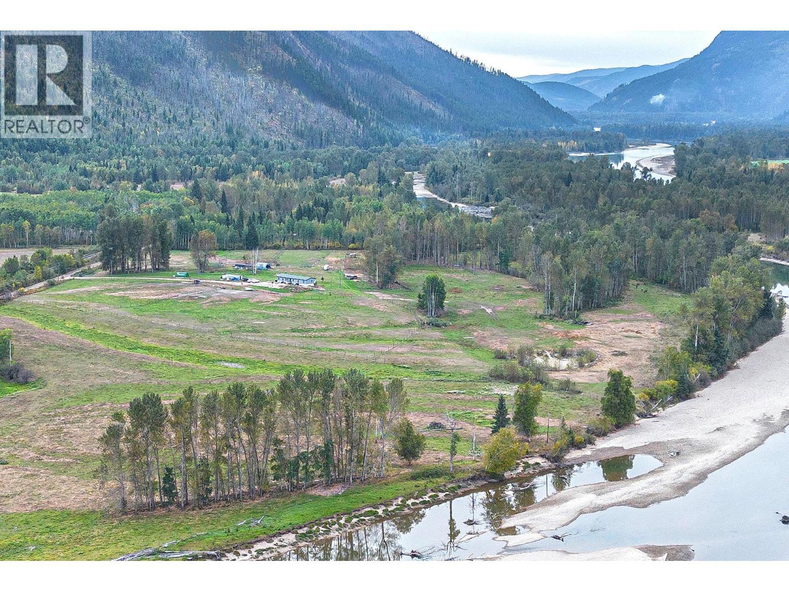 2804 Auldgirth Road, Clearwater, BC