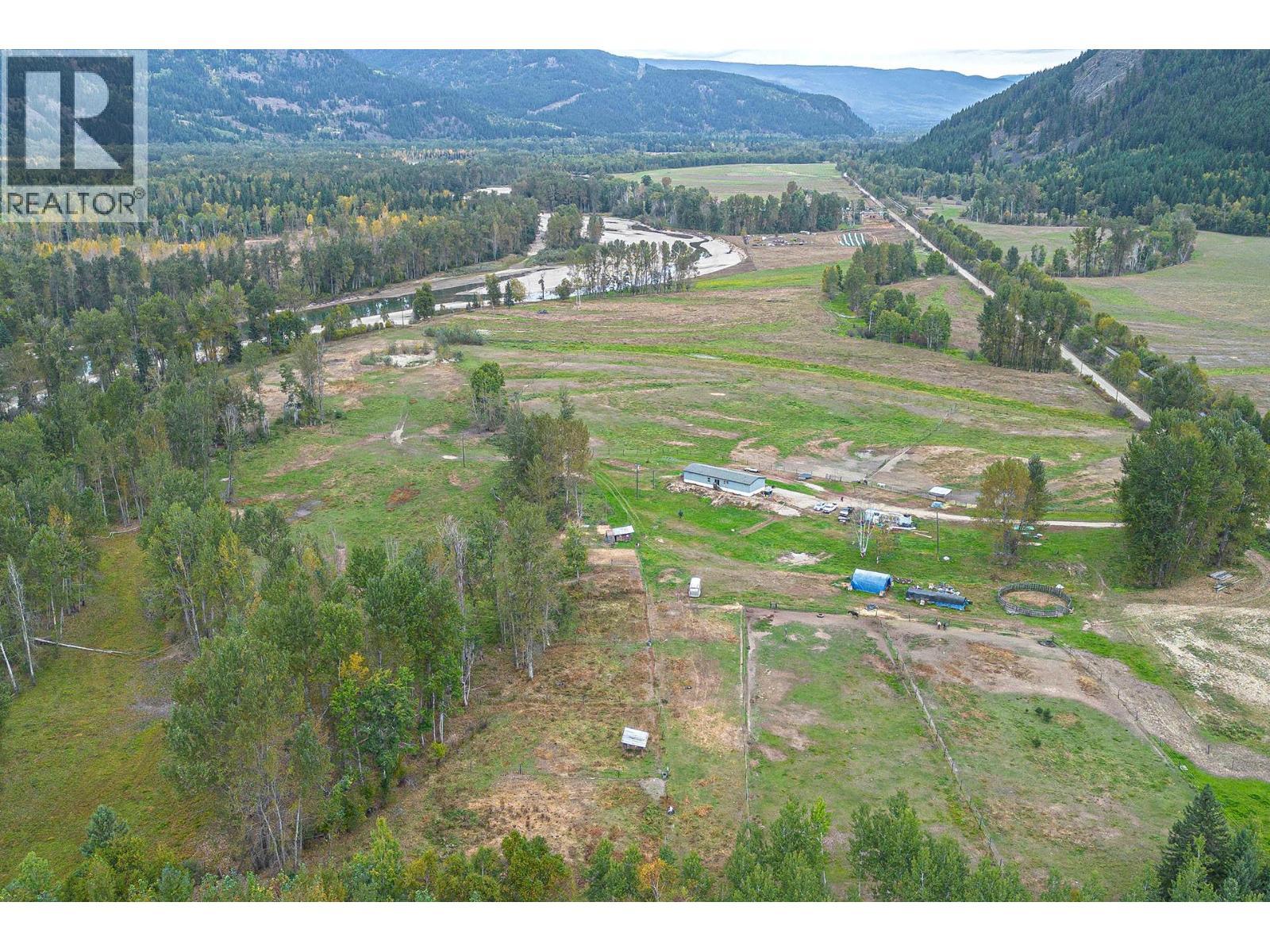 2804 Auldgirth Road, Clearwater, BC