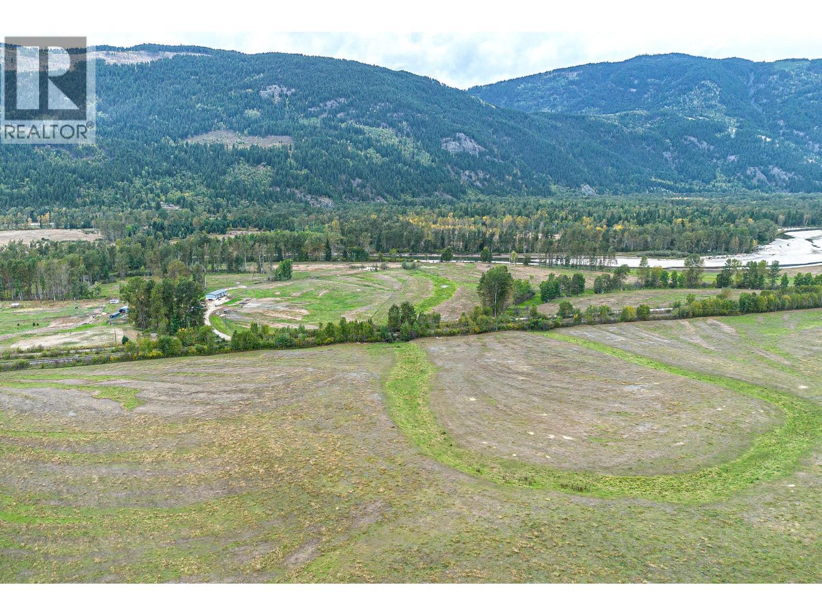 2804 Auldgirth Road, Clearwater, BC