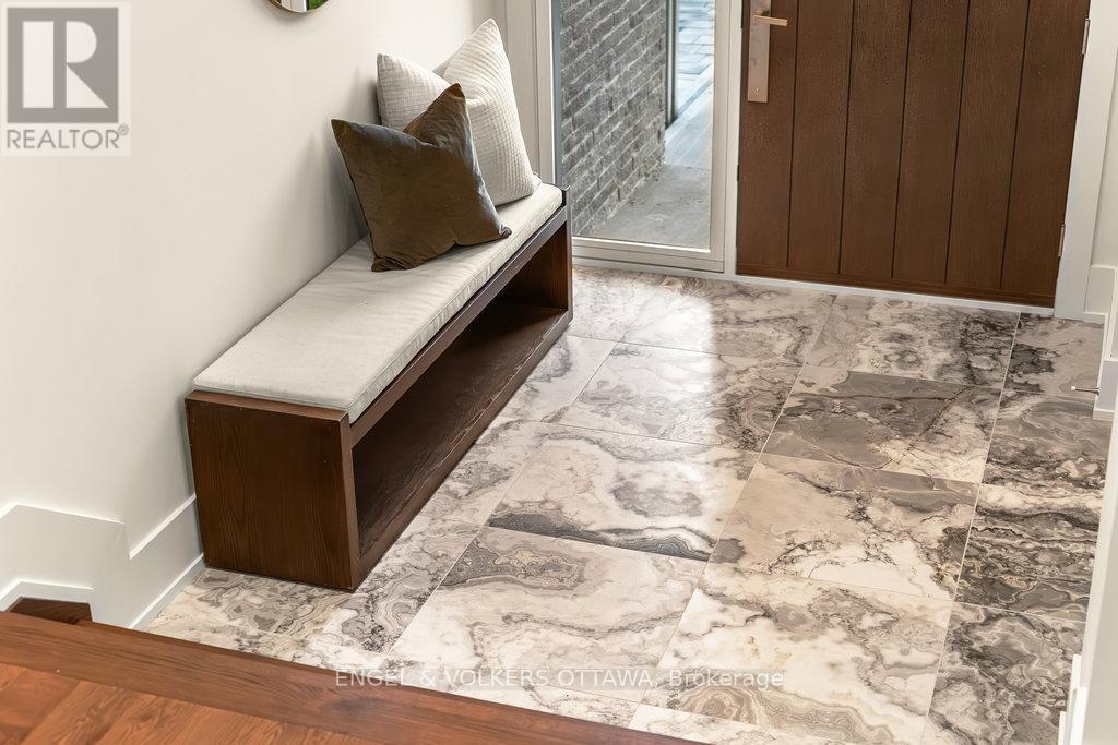 291 Billings Avenue, Ottawa, ON - Indoor Photo Showing Other Room