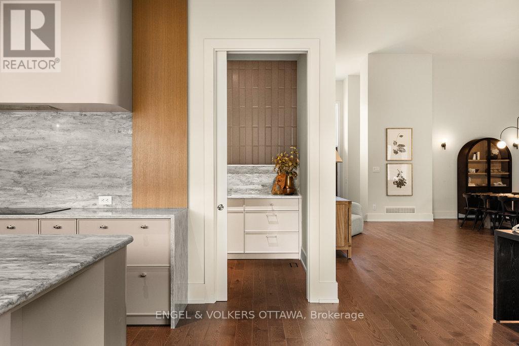 291 Billings Avenue, Ottawa, ON - Indoor Photo Showing Other Room