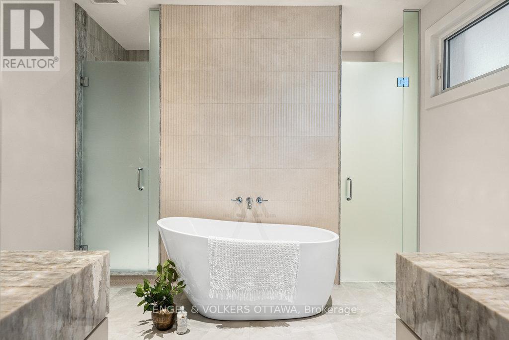 291 Billings Avenue, Ottawa, ON - Indoor Photo Showing Bathroom