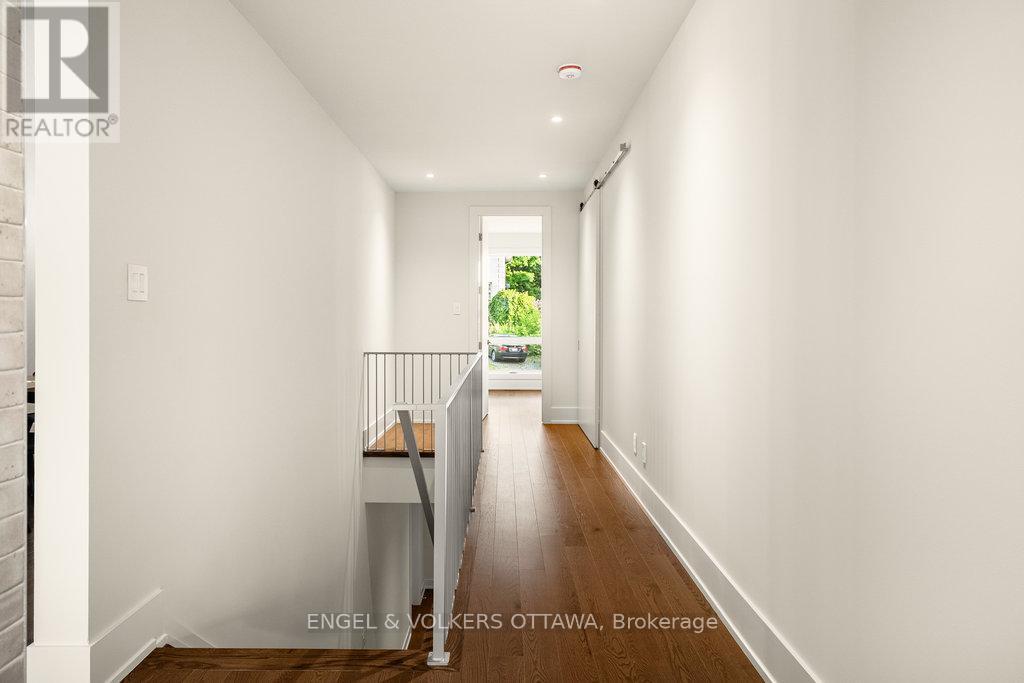 291 Billings Avenue, Ottawa, ON - Indoor Photo Showing Other Room