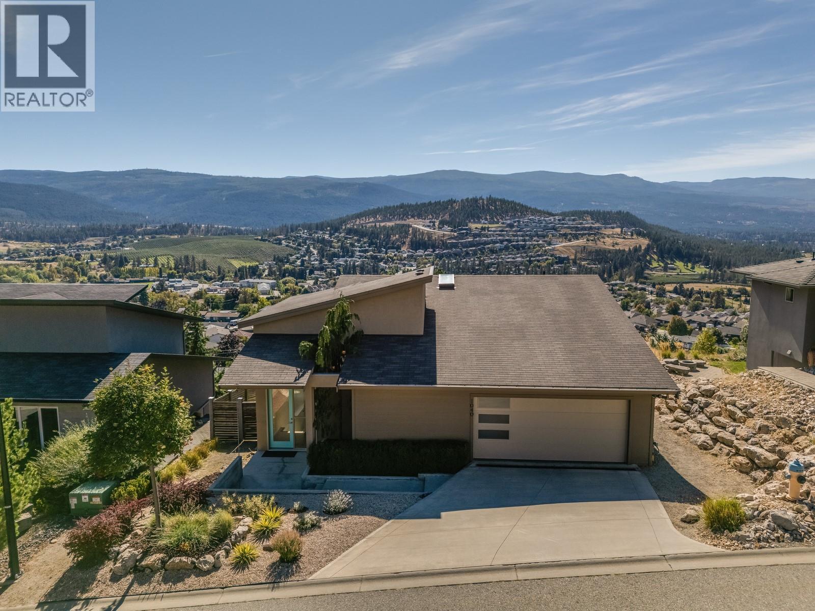 Perched up on the hills in Black Mountain - 1040 Henderson Drive, Kelowna, BC - Outdoor