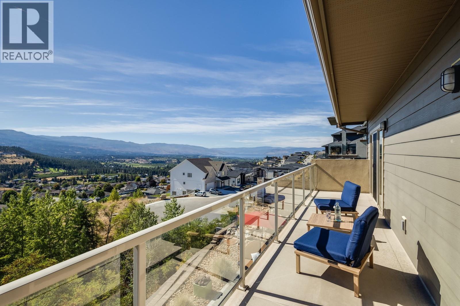 Lake & city views from the upper level patio! - 1040 Henderson Drive, Kelowna, BC - Outdoor With View