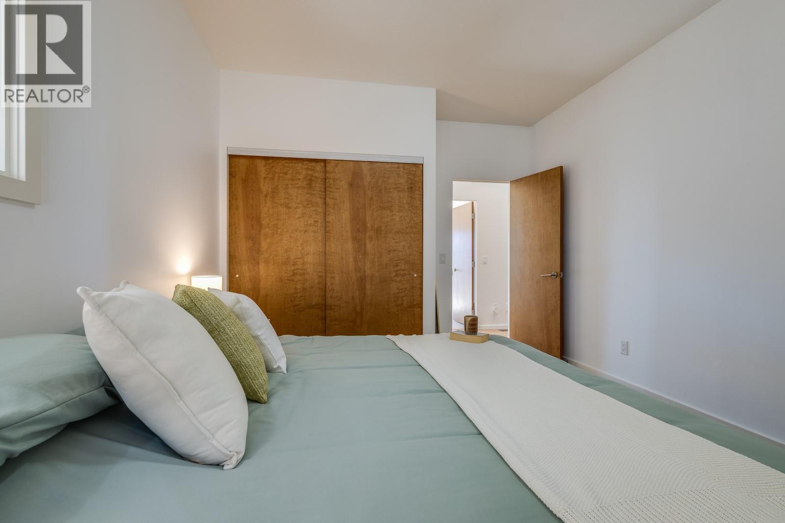 Second bedroom - 1040 Henderson Drive, Kelowna, BC - Indoor