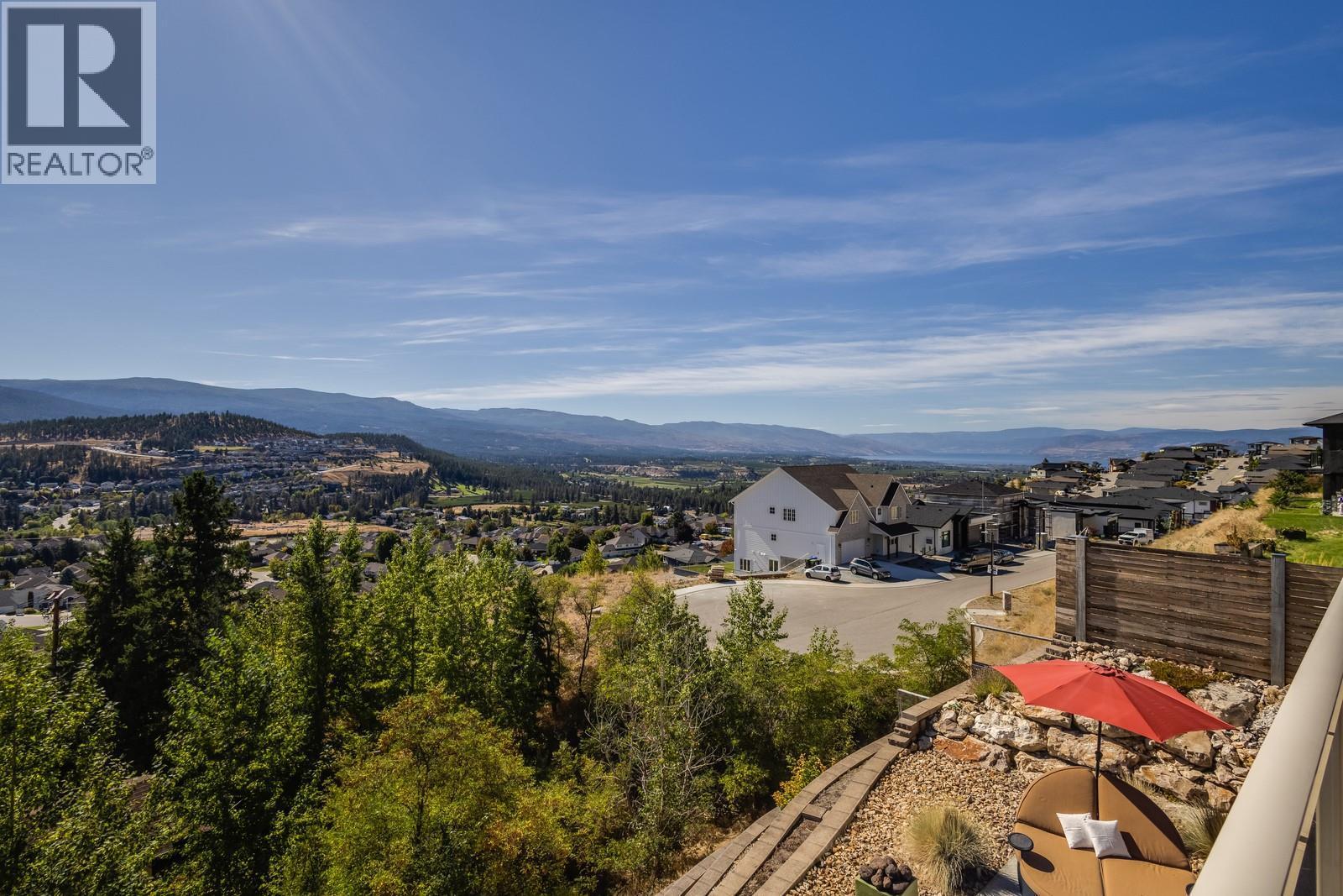 1040 Henderson Drive, Kelowna, BC - Outdoor With View