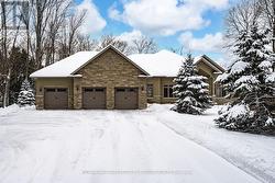 32 GALLAGHER CRESCENT Springwater, ON L9X 0K1