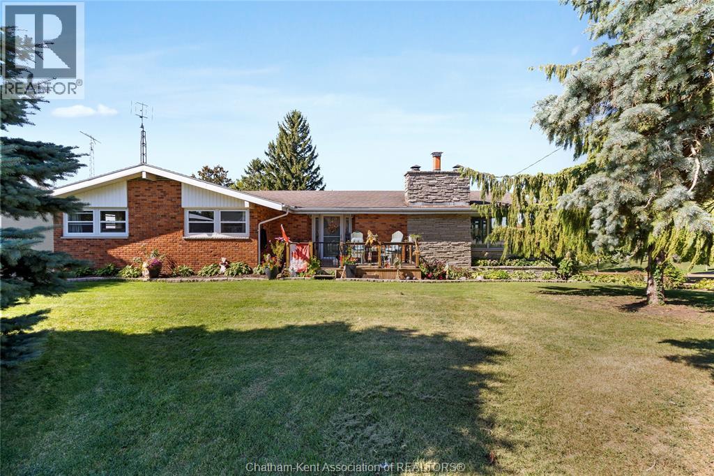 19418 Charing Cross Road, Cedar Springs, ON - Outdoor