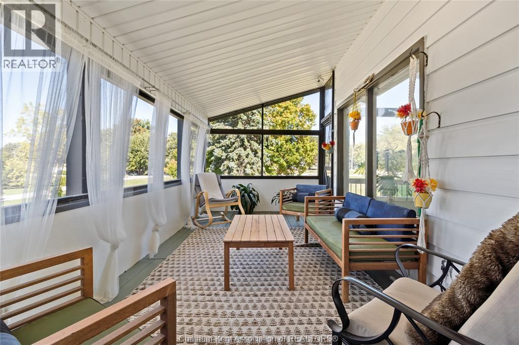 19418 Charing Cross Road, Cedar Springs, ON - Outdoor With Deck Patio Veranda With Exterior