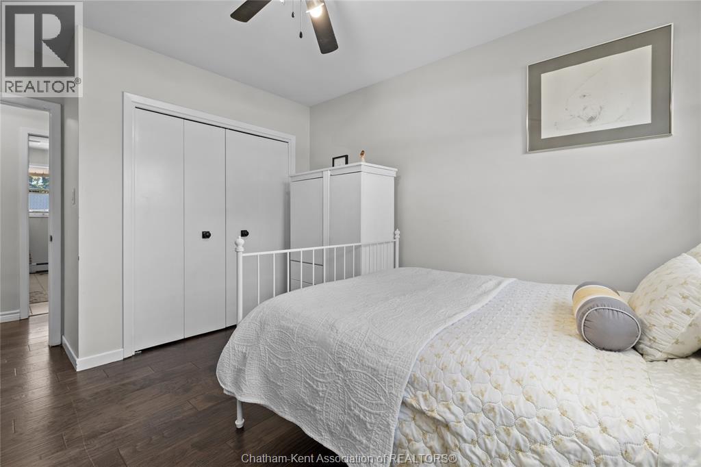 19418 Charing Cross Road, Cedar Springs, ON - Indoor Photo Showing Bedroom