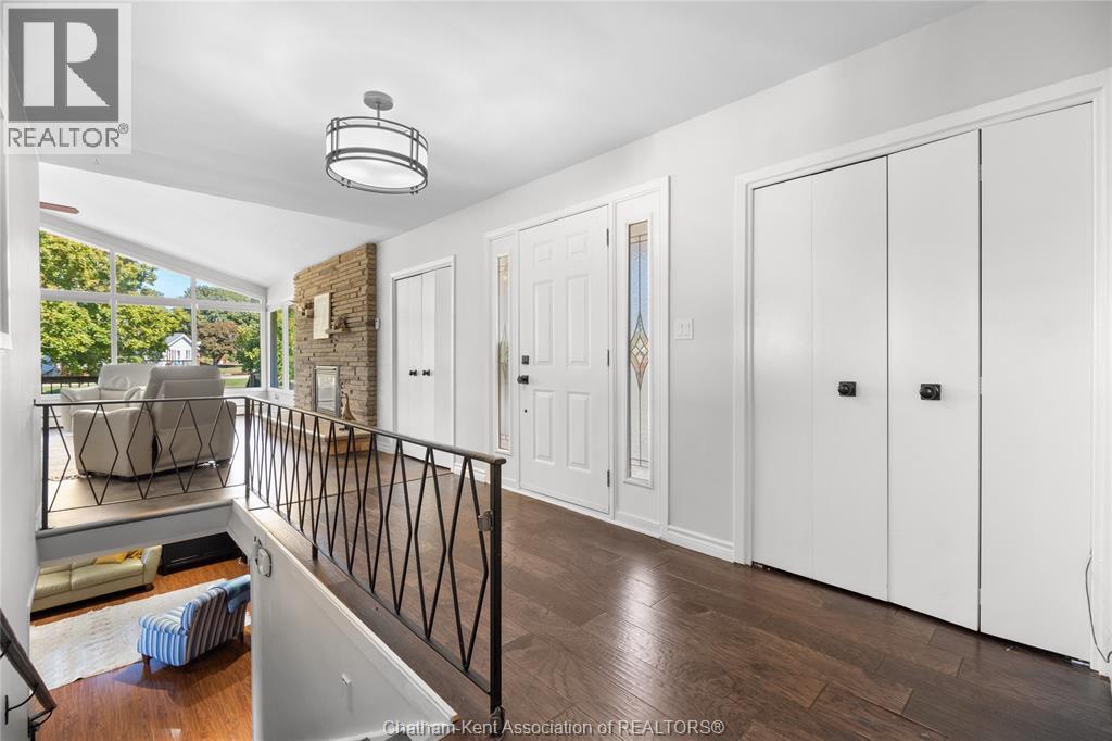 19418 Charing Cross Road, Cedar Springs, ON - Indoor Photo Showing Other Room