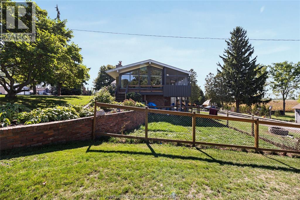 19418 Charing Cross Road, Cedar Springs, ON - Outdoor