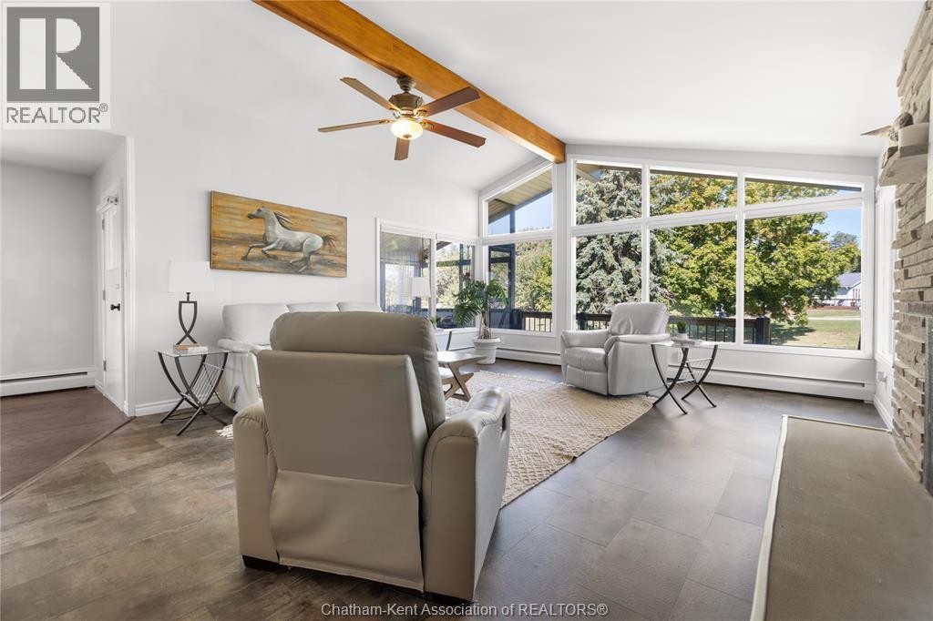 19418 Charing Cross Road, Cedar Springs, ON - Indoor