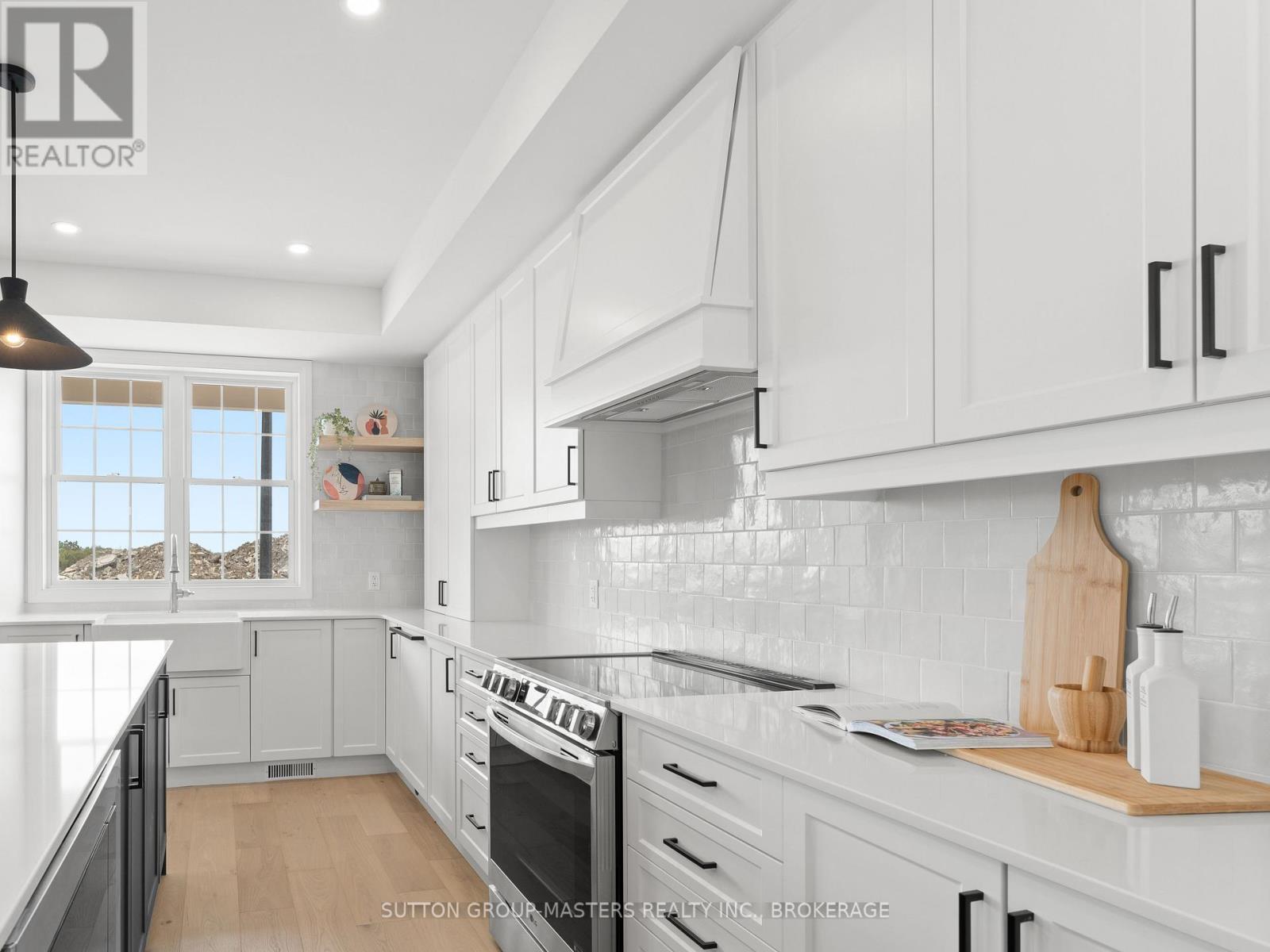 276 Old Kiln Crescent, Kingston (Kingston East (Incl Barret Crt)), ON - Indoor Photo Showing Kitchen With Upgraded Kitchen