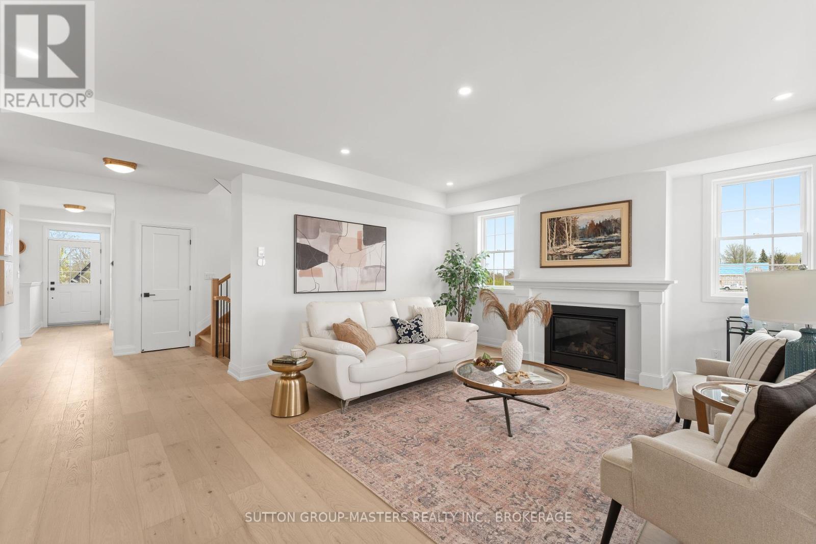 276 Old Kiln Crescent, Kingston (Kingston East (Incl Barret Crt)), ON - Indoor Photo Showing Living Room With Fireplace