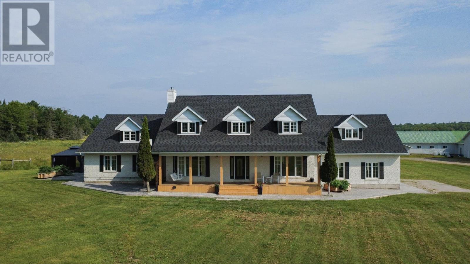 176 Mccluskie Rd, Desbarats, ON