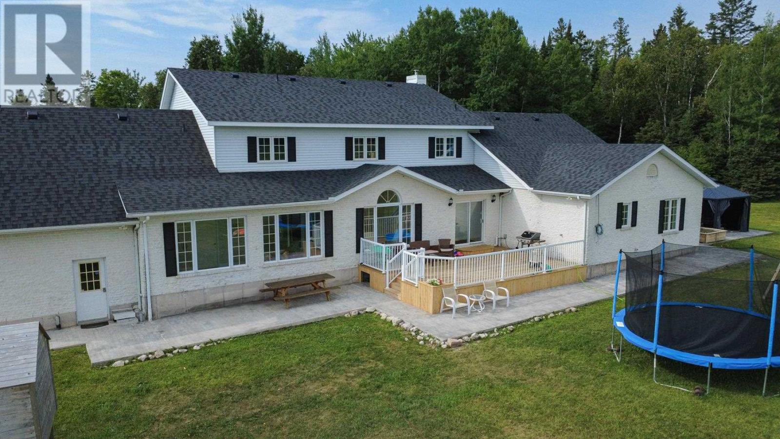 176 Mccluskie Rd, Desbarats, ON