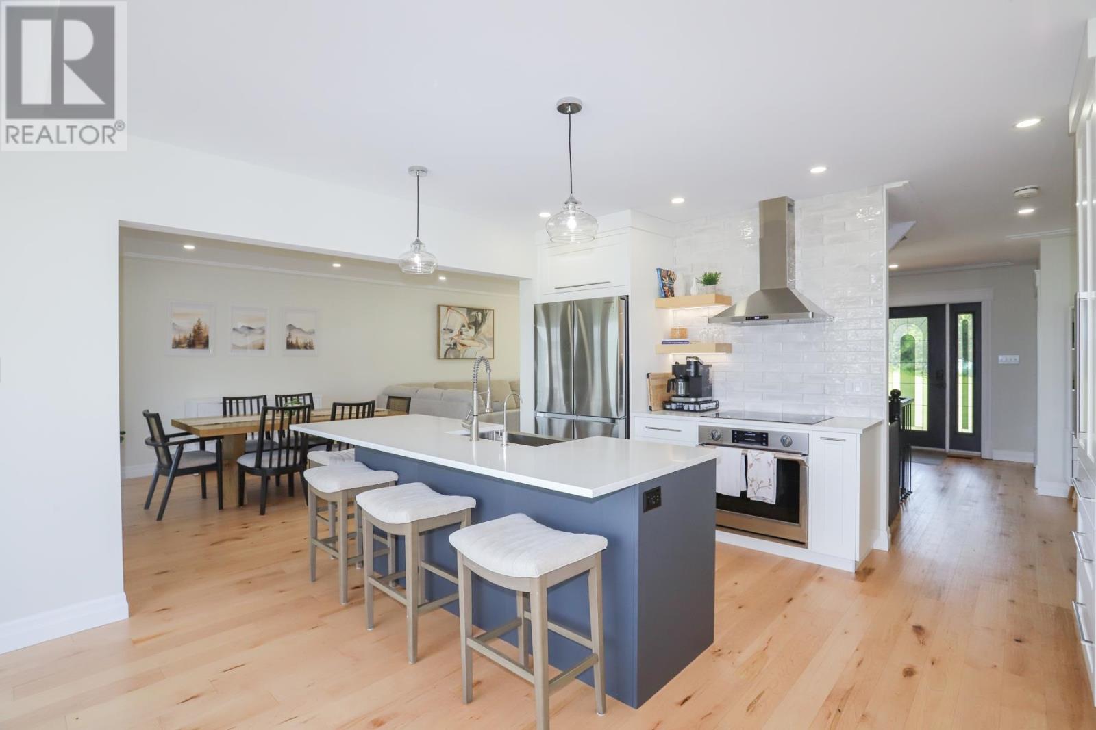 176 Mccluskie Rd, Desbarats, ON