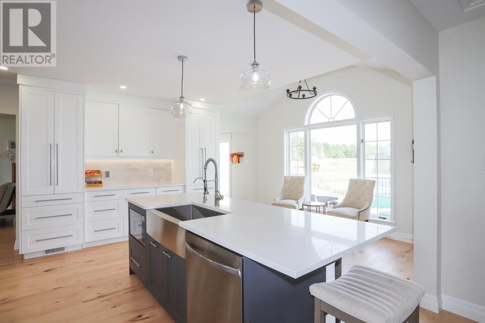 176 Mccluskie Rd, Desbarats, ON